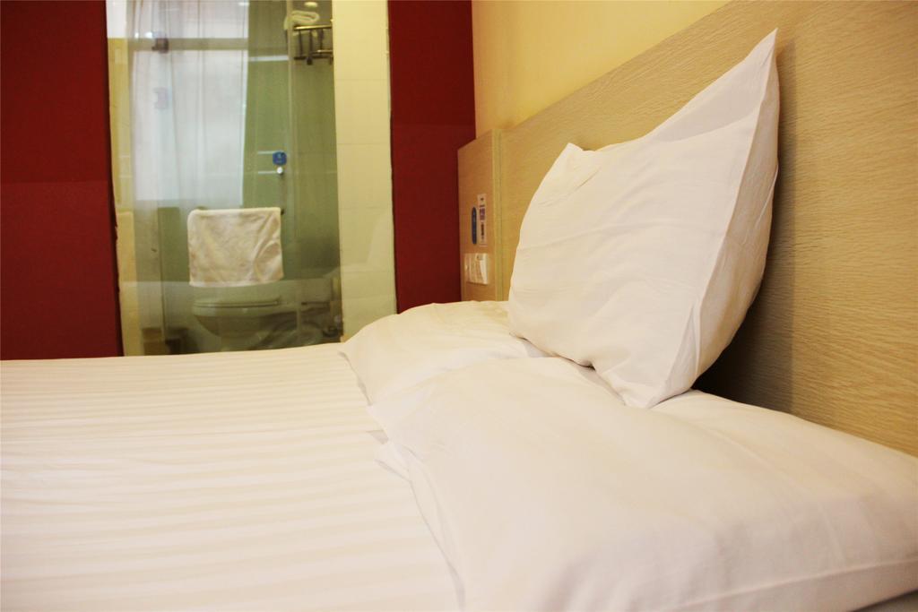 Hanting Hotel Shanghai Hongqiao Railway Station Huqingping Highway Exteriér fotografie